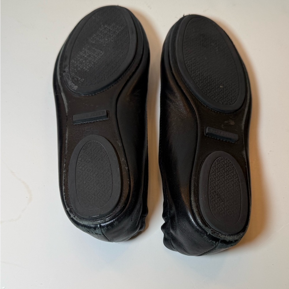 Tory Burch Black Leather Ballet Flats Size 8 - Picture 6 of 7